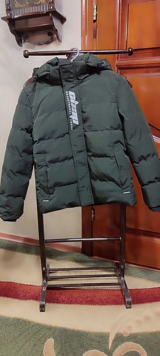 Осіння куртка для хлопчика 134-140