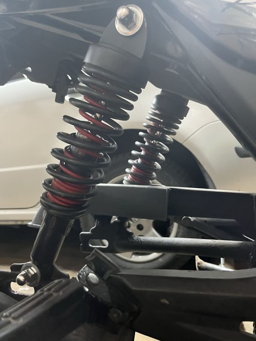 Продам амортизатори на мустанг 150 регіон в хорошому стані