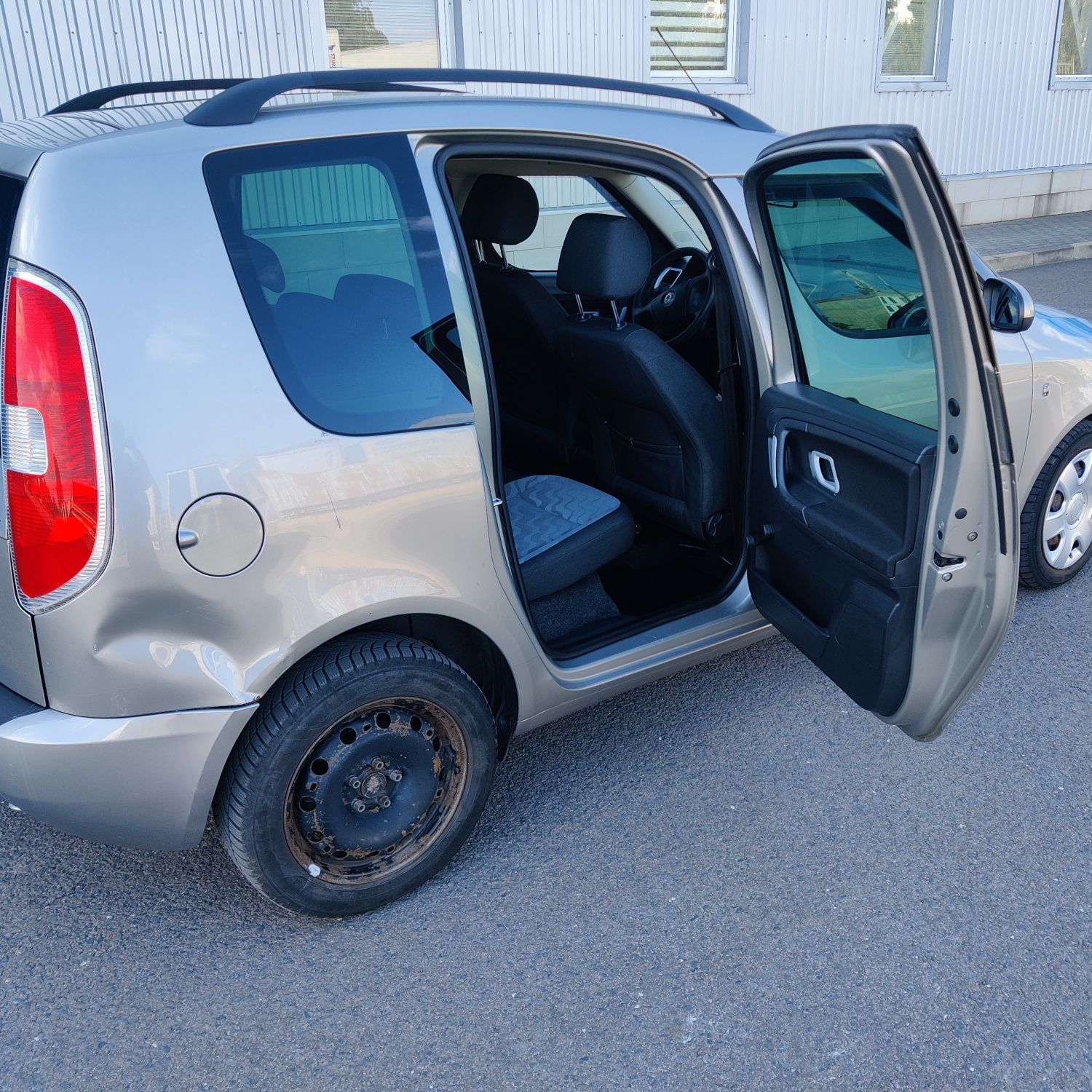 Skoda Roomster Style 1.6 газ/бензин