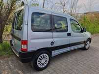 Citroën Berlingo 1.4 benzyna 75KM 239tys km Rewelacyjny stan-bez rdzy