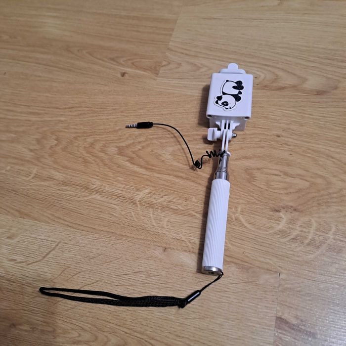 Uchwyt teleskopowy do telefonu / selfie