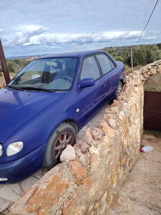 Toyota Corolla 1.3 vvti 2001 para peças