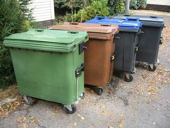 Używane  pojemniki na odpady 770l niemieckie kosze na śmieci