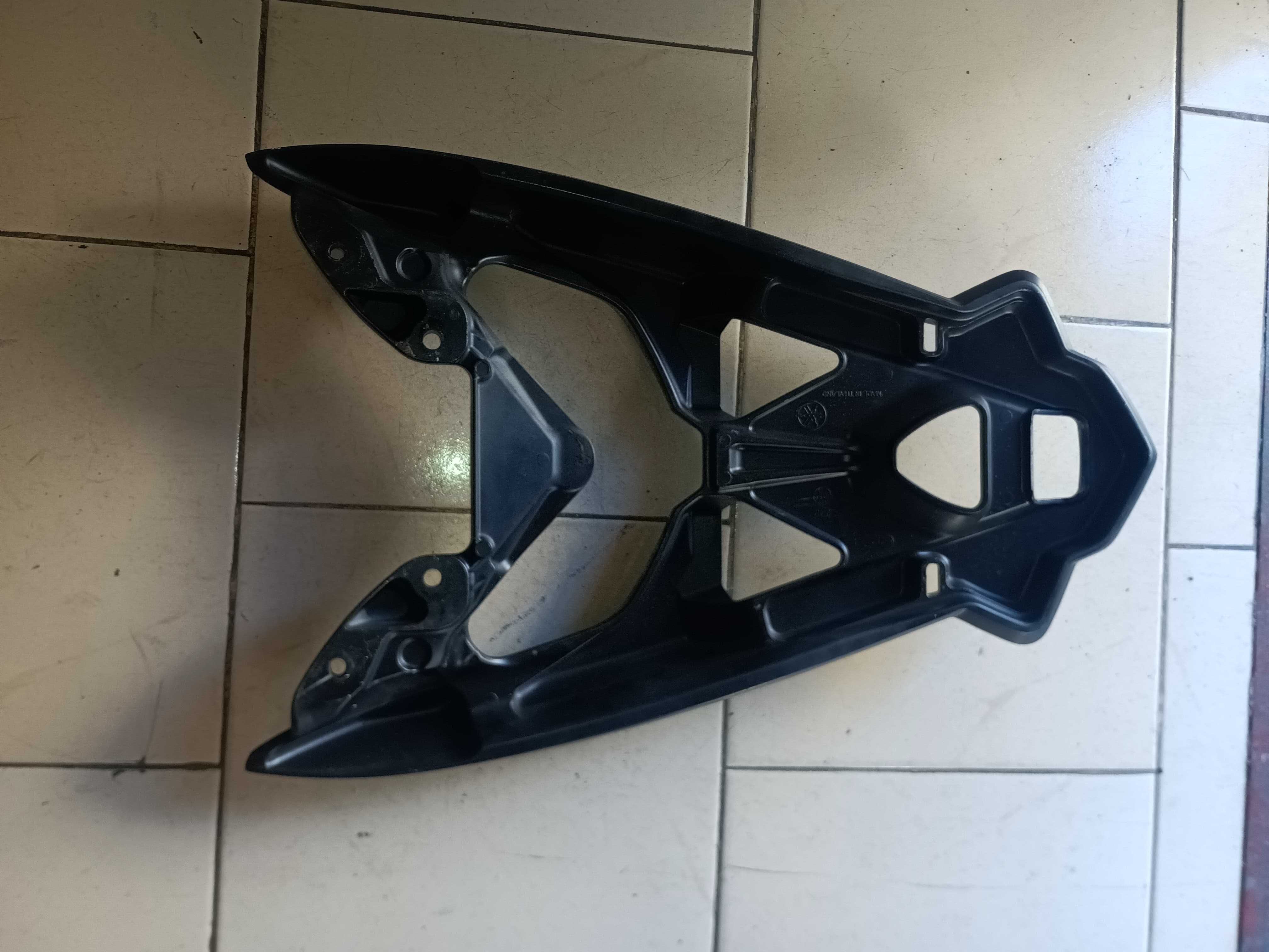 Suporte Top Case Original Yamaha NMAX 125