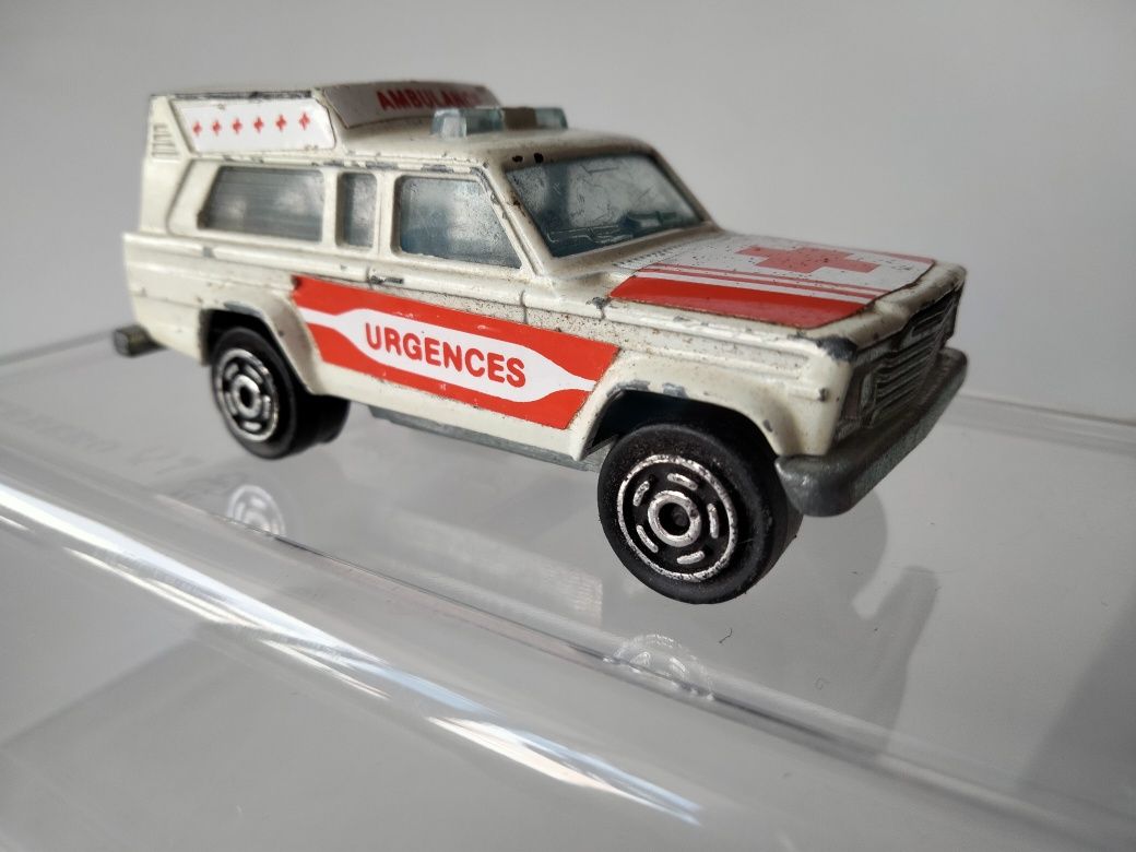 1/64 Jeep Cherokee "Urgences" (Majorette)