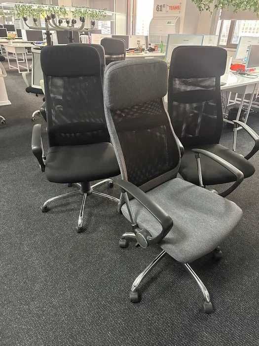 РОЗПРОДАЖ стільців крісла столи офісні меблі