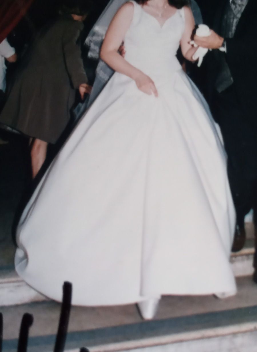 Vestido de noiva SM pérola com bordados e lantejoulas