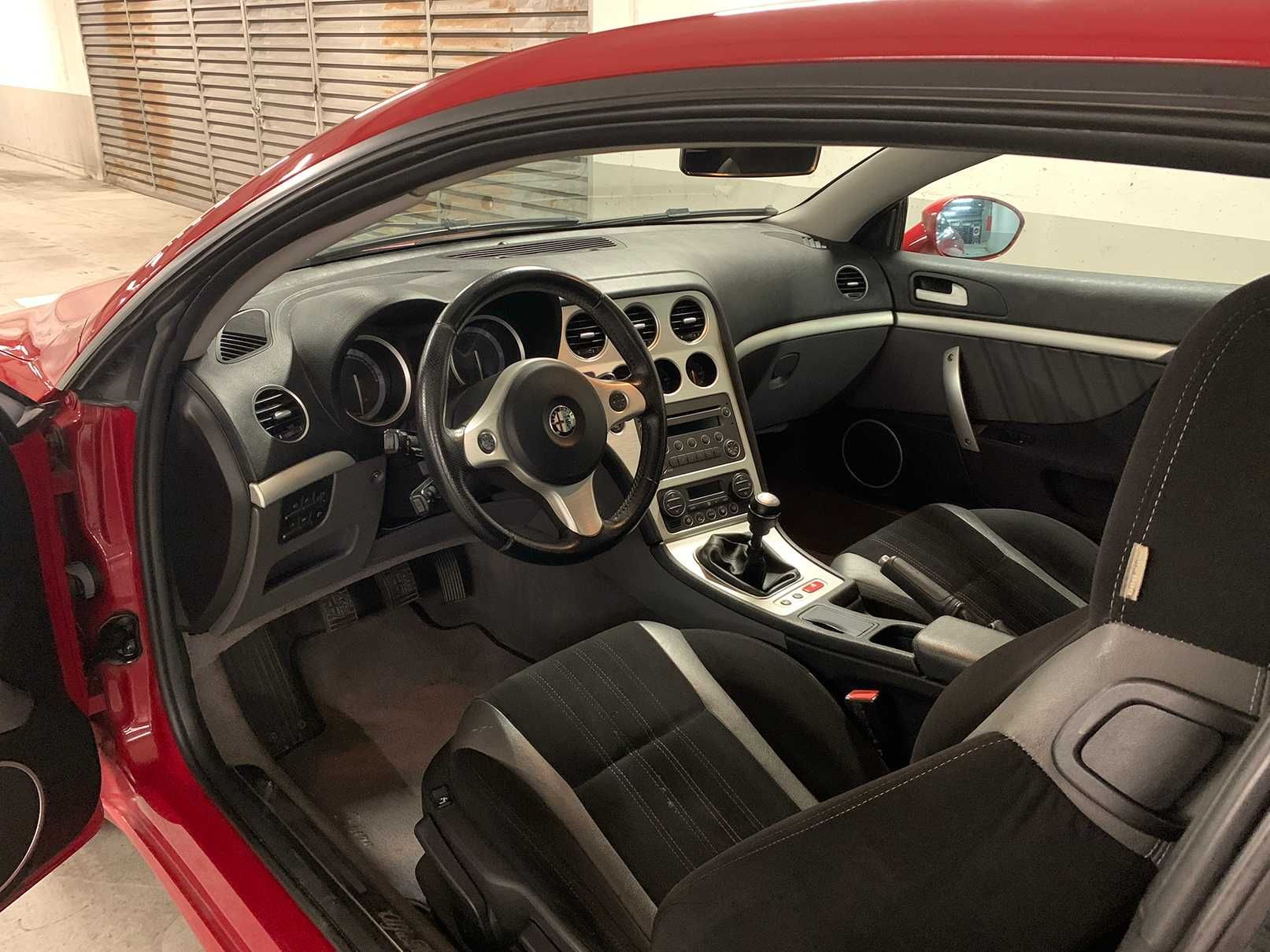 Alfa Romeo Brera 2.4 JTDm 210cv Skyview Jantes TI 19