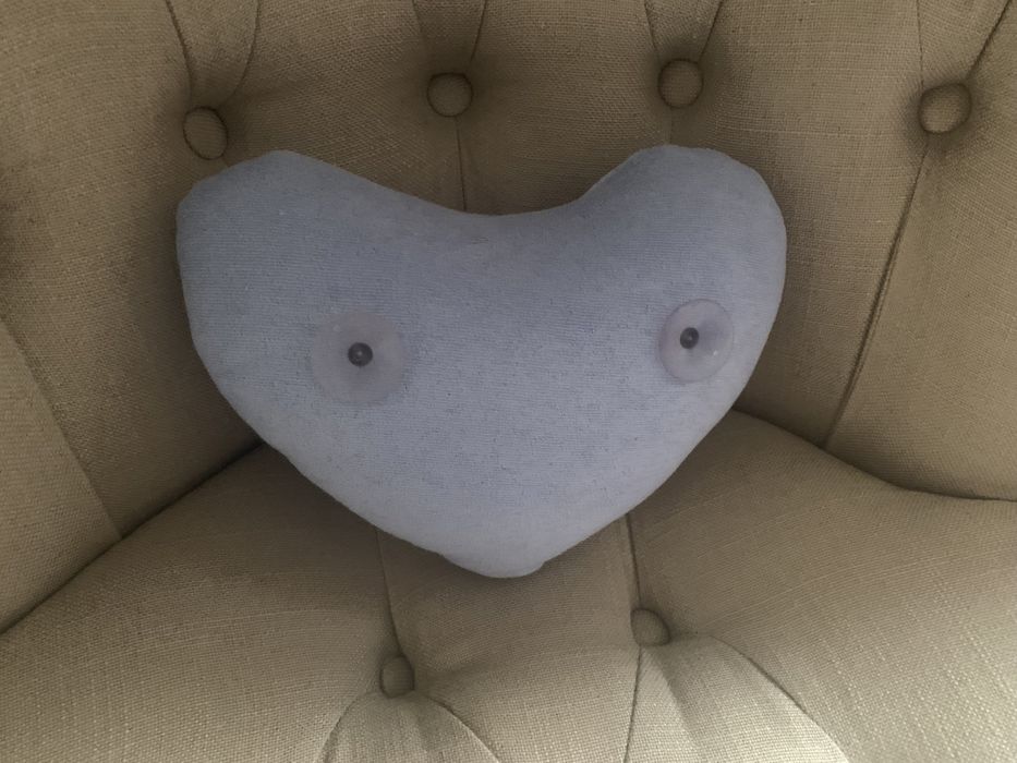 Almofada a estrear para banheira / banho de imersão