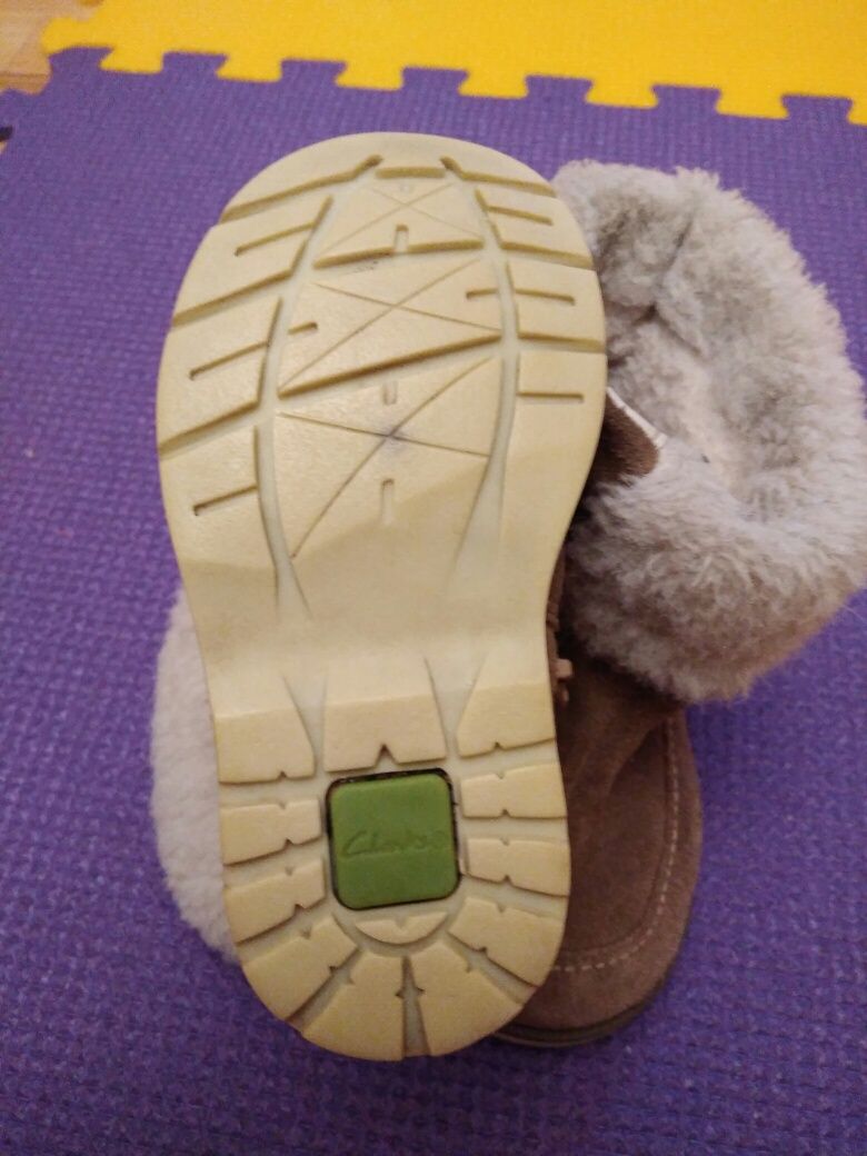 Детские зимние сапожки Clarks