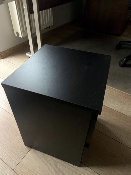czarna szafka nocna Ikea jak nowa