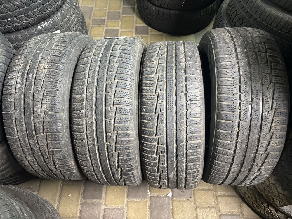 Шини зимові R17 235/55 Nokian 4шт.(ціна за скат)2016рік