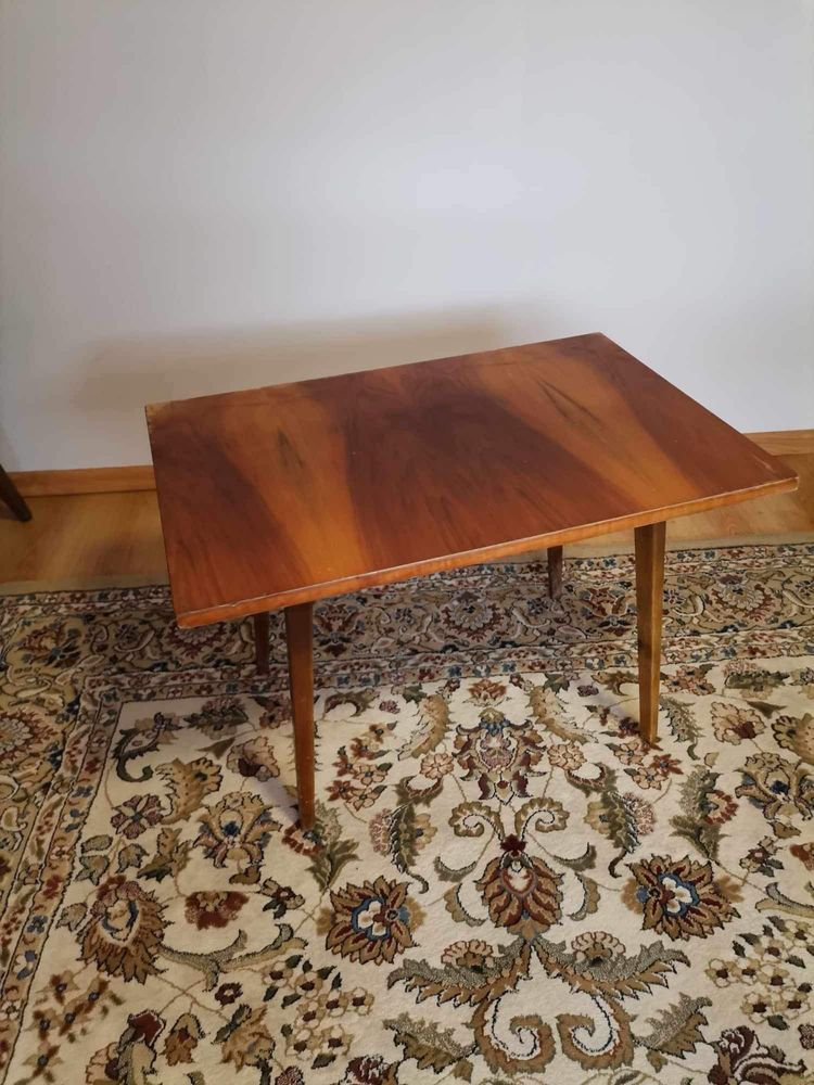 Meble, krzesła Radomsko, stolik i stół