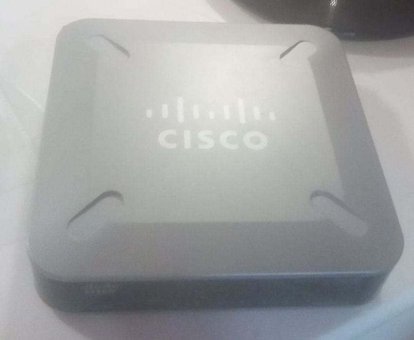 Switch-Cisco SG 100D-08