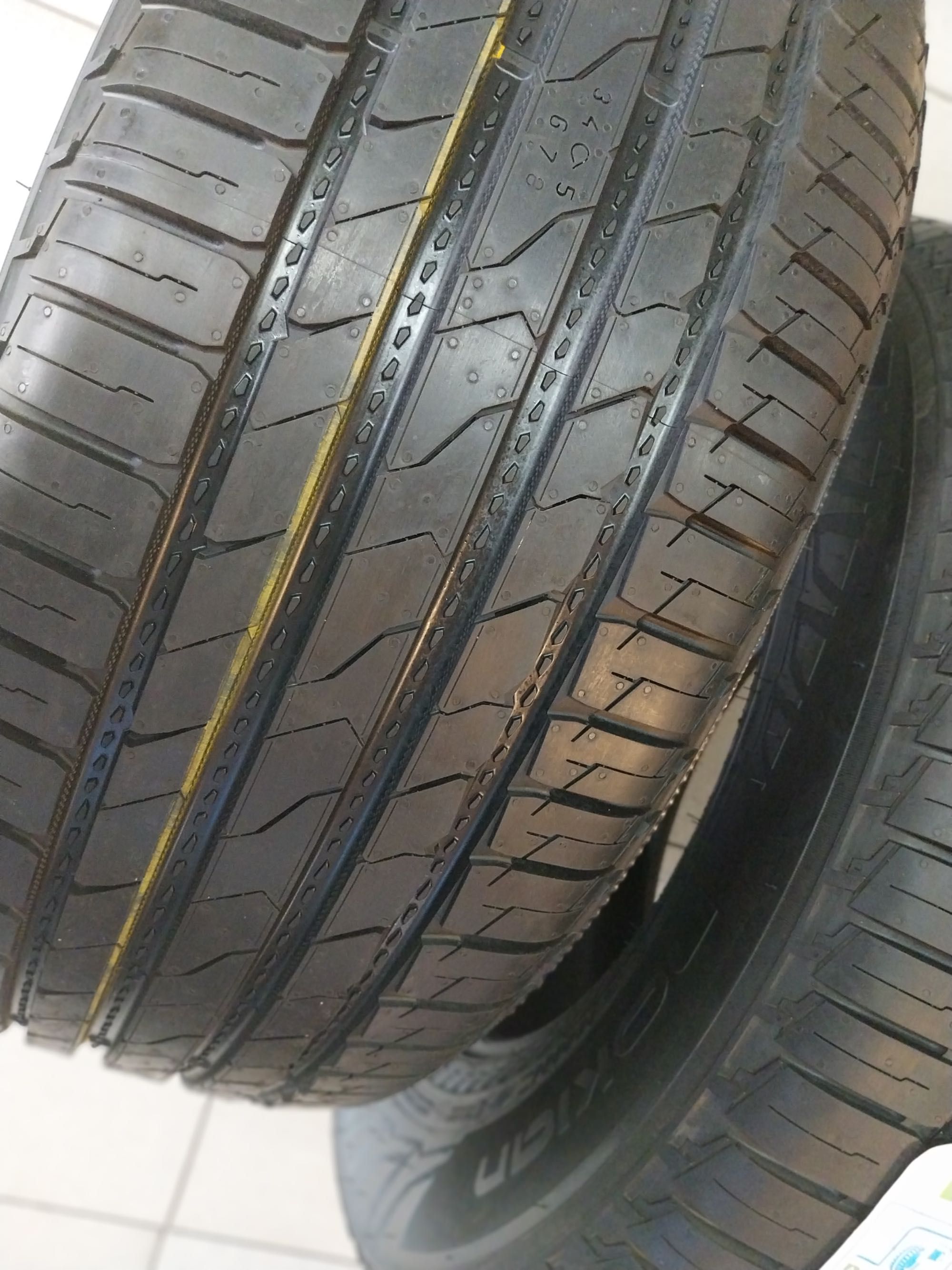 OPONY NOKIAN 275/65 R17 LINE SUV - letnie
