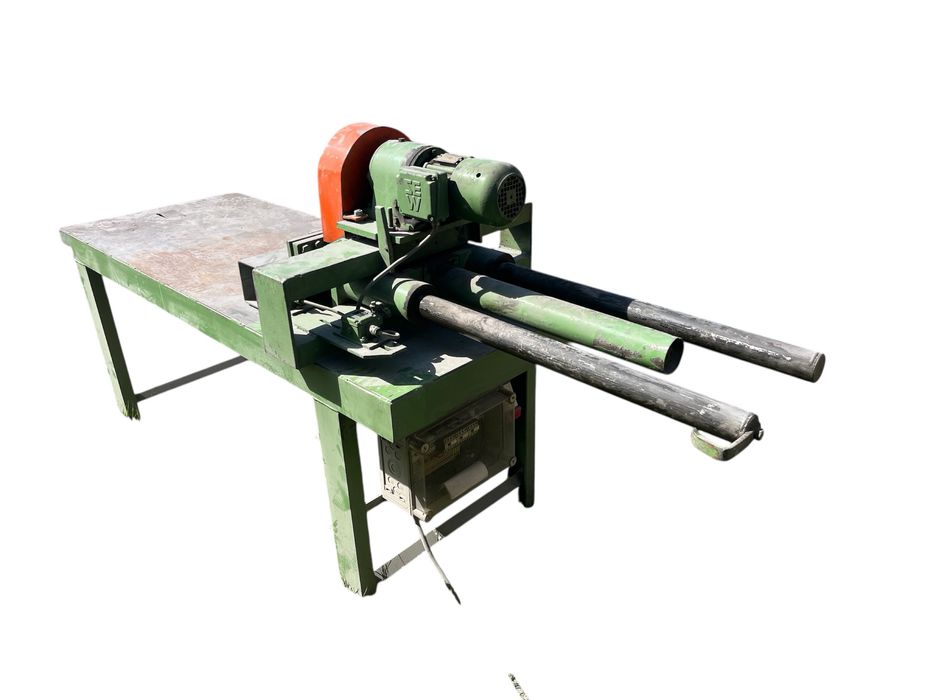 Podajnik mechaniczny do prasy / linii produkcyjnej