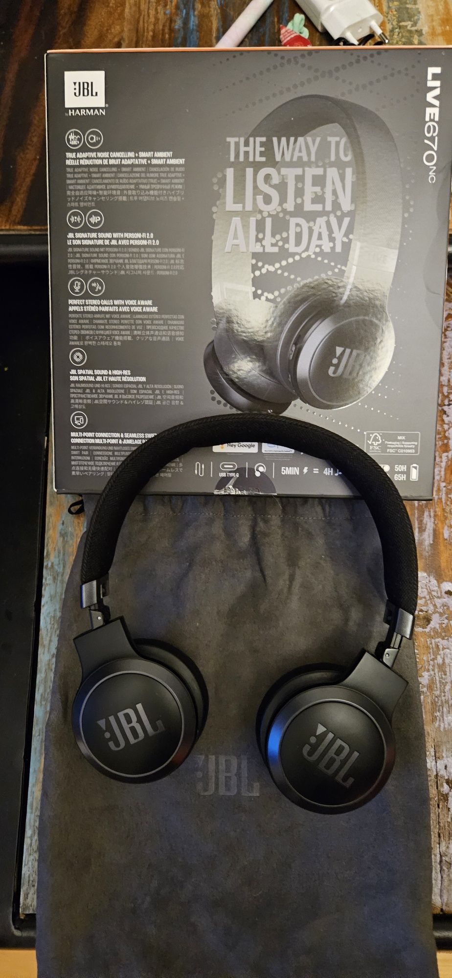 Słuchawki JBL LIVE 670 NC
