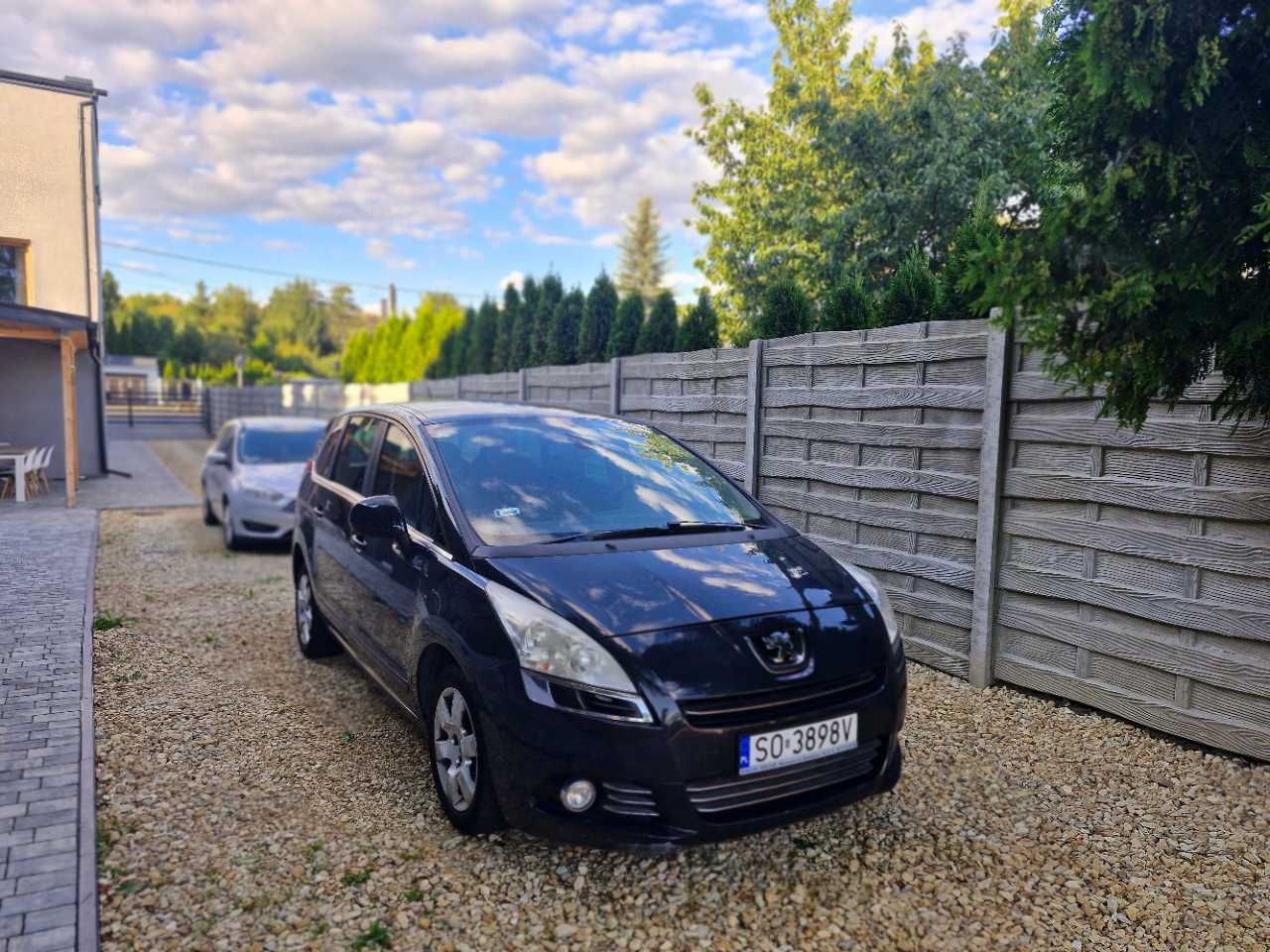 Peugeot 5008, 2010r Benzyna 1.6, 5-miejsc, bogate wyposażenie