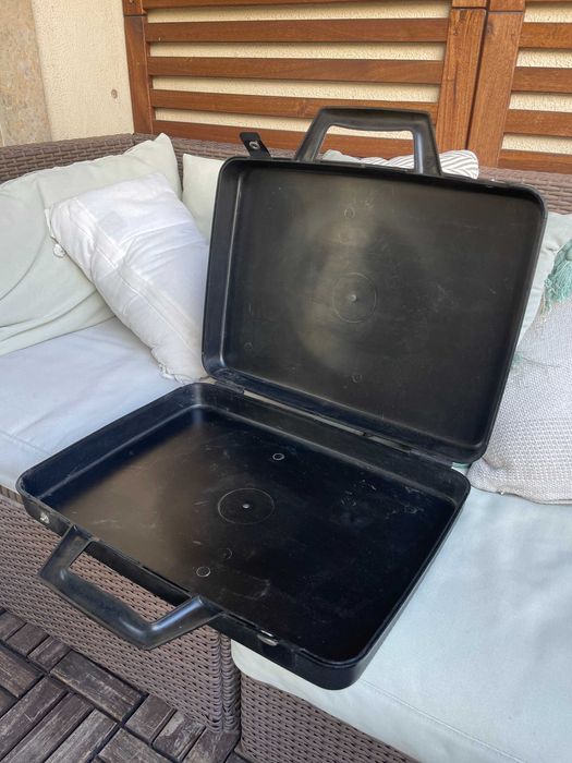 PASTA DE DOCUMENTOS RÍGIDA MODELO DIPLOMATA - DESIGN MODERNO