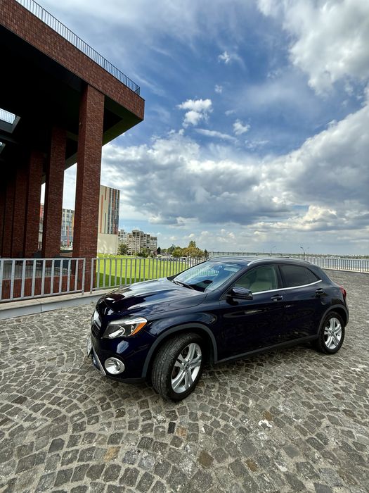 Продам Mercedes-Benz GLA 250 4MATIC 2018