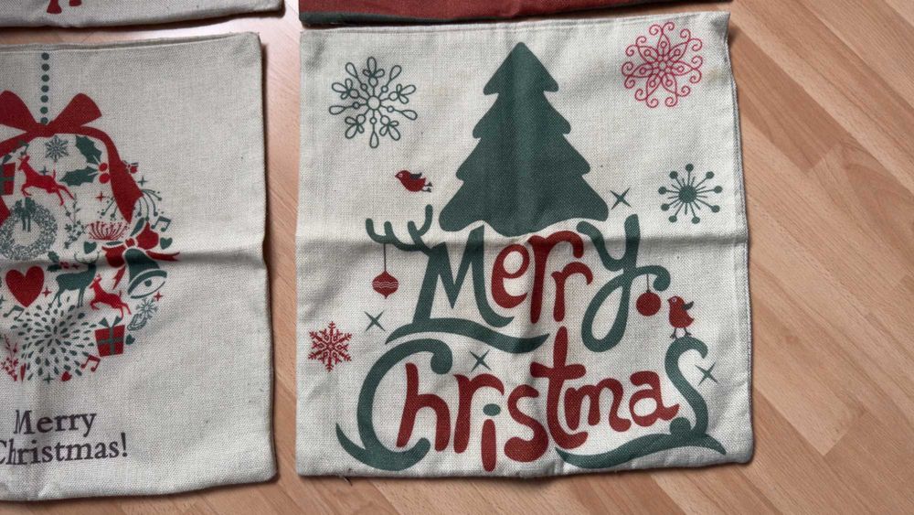 Świąteczne poszewki na poduszki 45x45cm