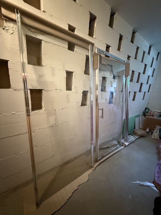 Kabina prysznicowa drzwi uchylne chrom