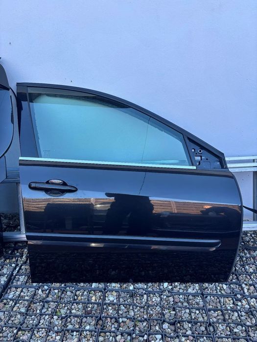 Drzwi przód kompletne  Renault Laguna III NV676