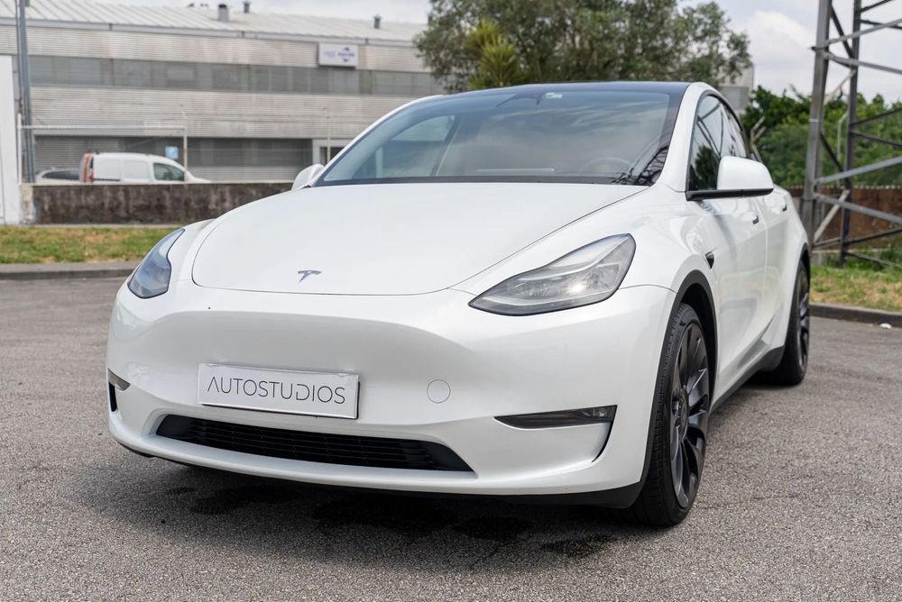 Tesla Model Y Performance Tração Integral