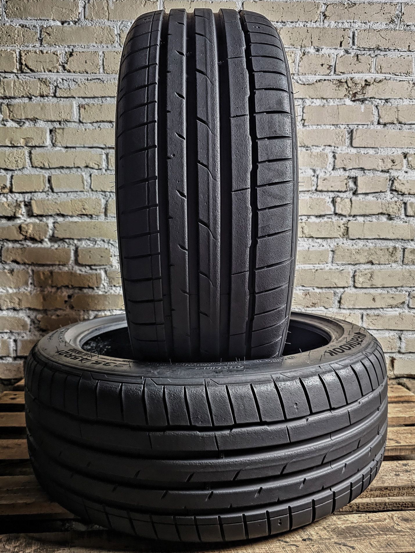 Пара 235/45r21 Hankook | 2021 | 7.5mm | Hungary | Преміум шини | 2шт.