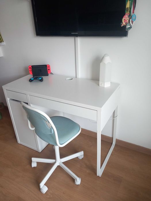 Secretaria Criança + Cadeira