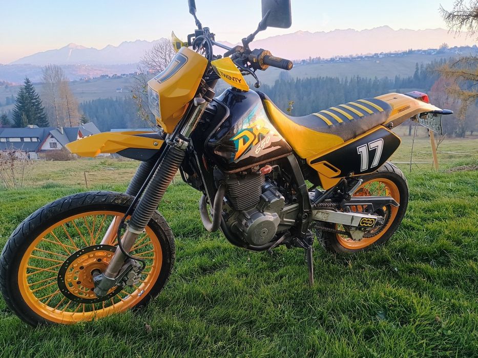 Suzuki dr 650 se