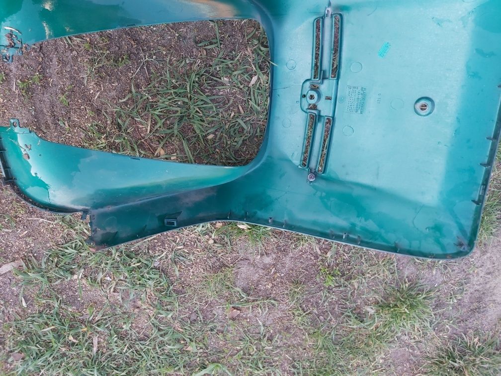 Peugeot SV 50 plastik czasza przód
