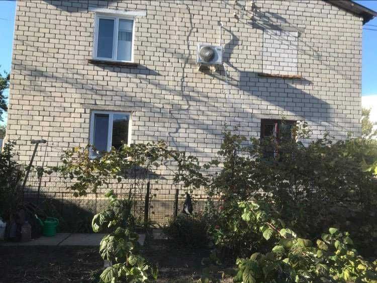 Продається трьох кімнатна квартира