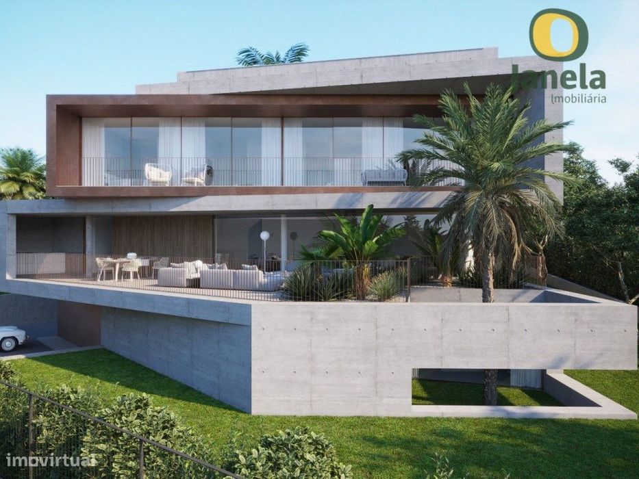Moradia Contemporânea T5 de Luxo em Vale Formoso