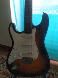 Squier Affinity Stratocaster Canhoto