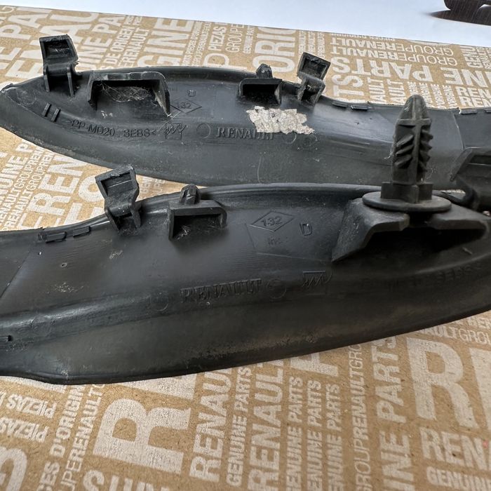 Заглушка накладка крила ліва права Рено Лагуна 3