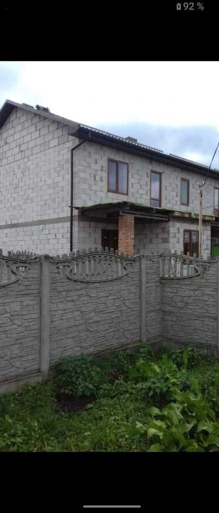 Продається будинок, 2-х пов. з гаражем, в приміській зоні- ДЕШЕВО!!!