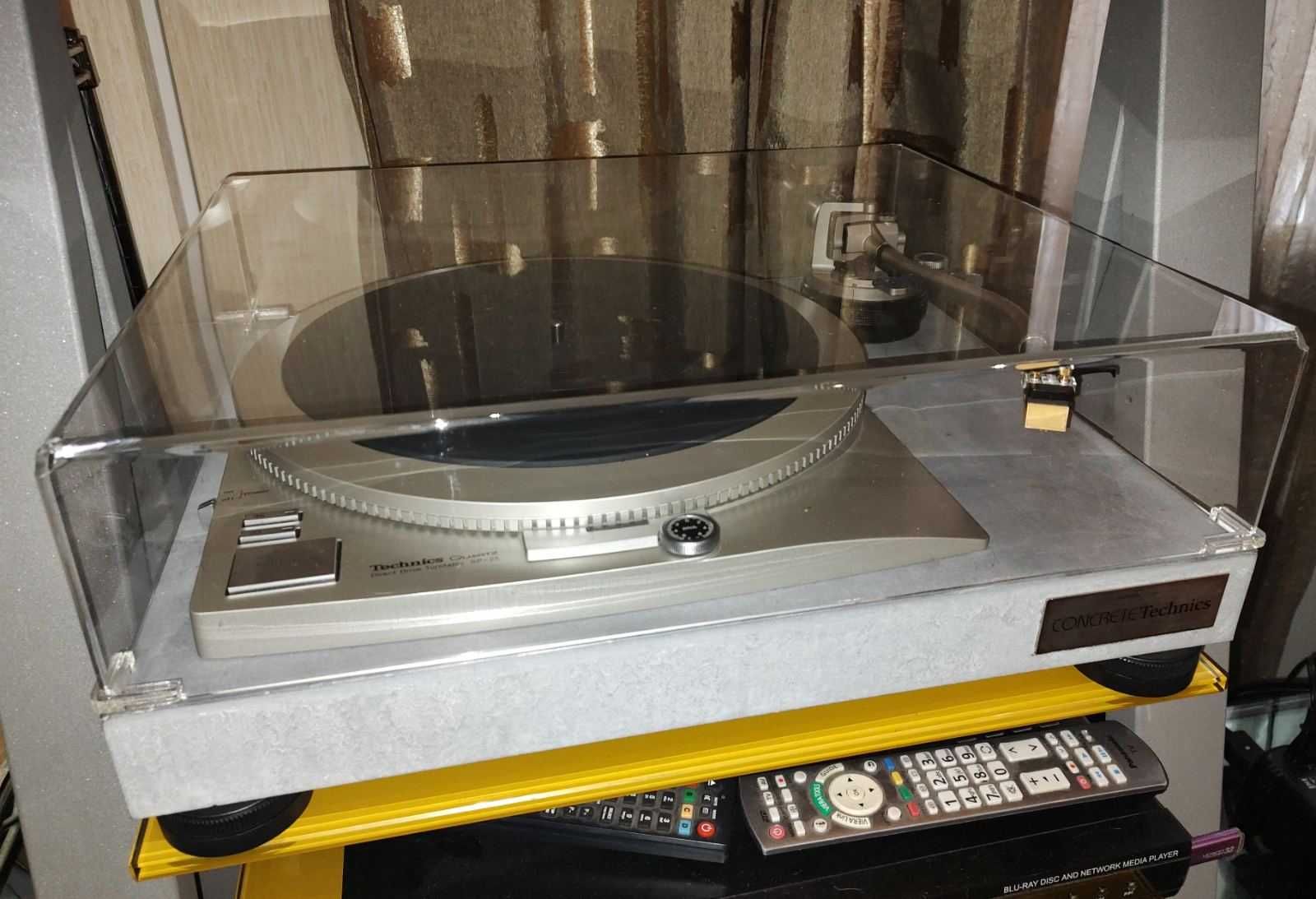 Продам LP-проигрыватель Technics