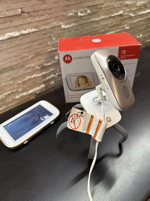 Motorola Digital Video Baby Monitor with Wi-Fi MBP845CONNECT