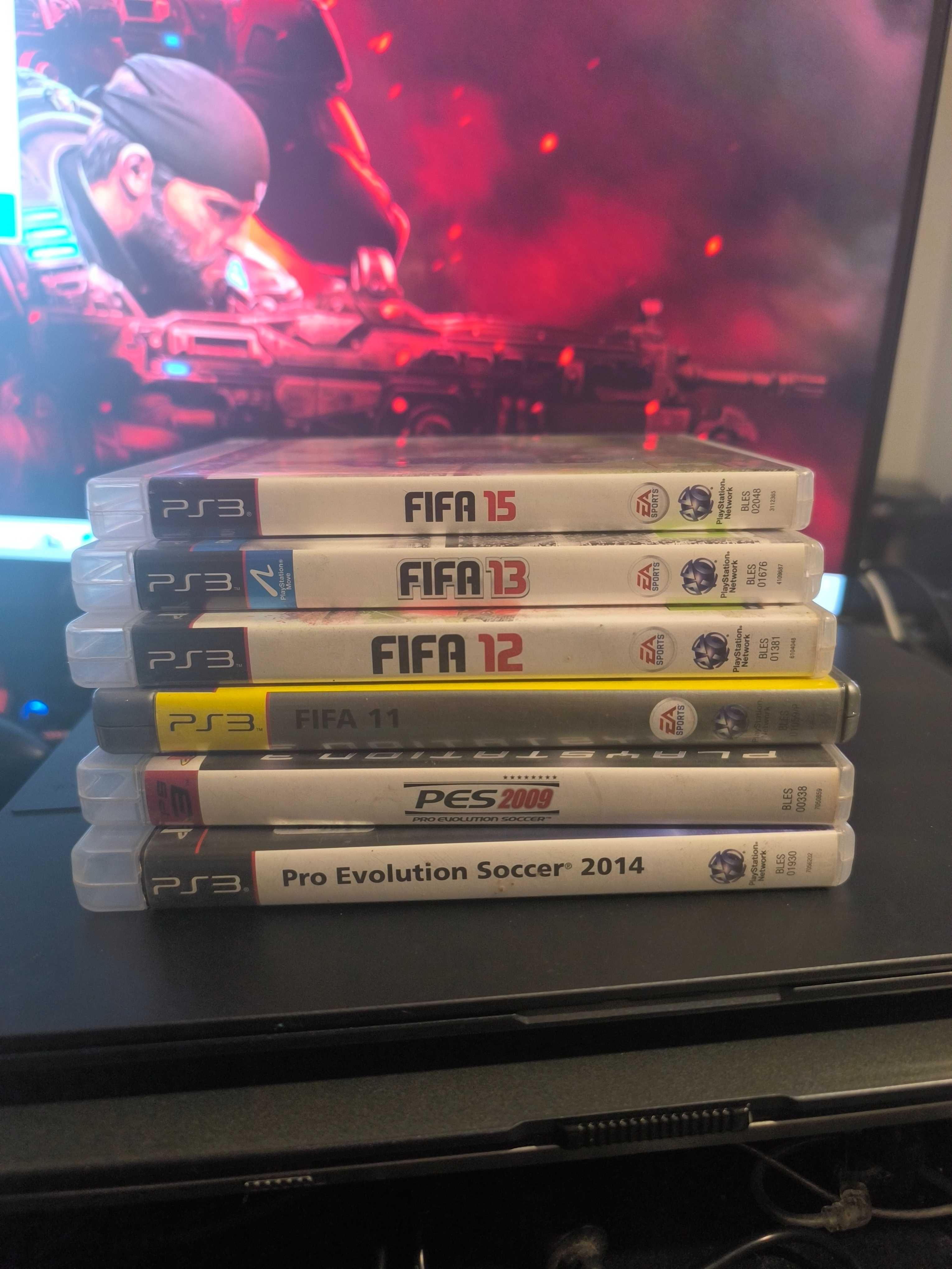 Jogos de Futebol PlayStation 3 FIFA e PES. 5€ o conjunto.