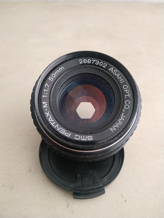 Pentax MV + 50mm f/1.7