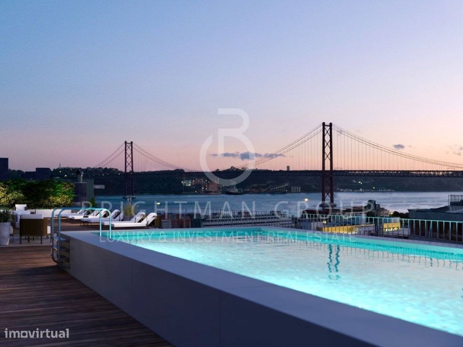 Apartamento T2+1 com estacionamento em Lisboa