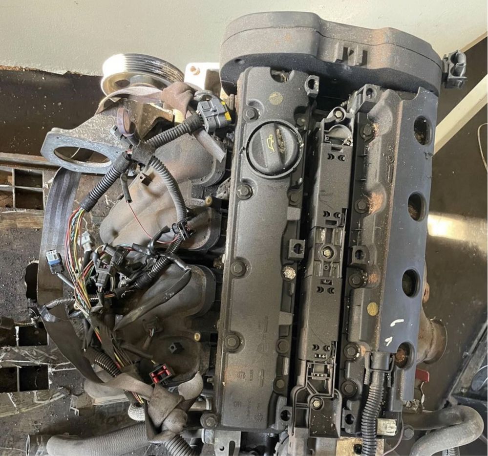 Motor Peugeot Citroen 2.0 16v 307 206 C4 407 C5 Ref. EW10