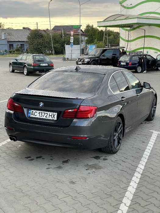 Продам BMW F10 528i
