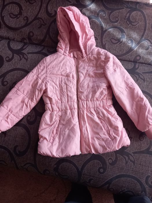 Курточка на дівчинку