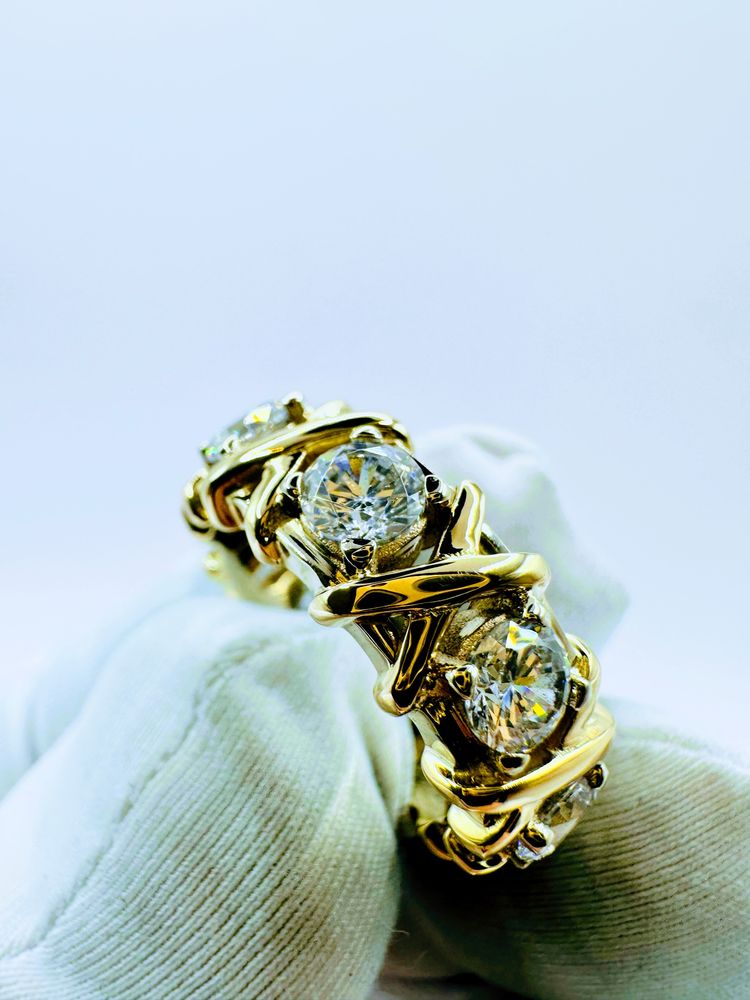 Золотое кольцо tiffany 585