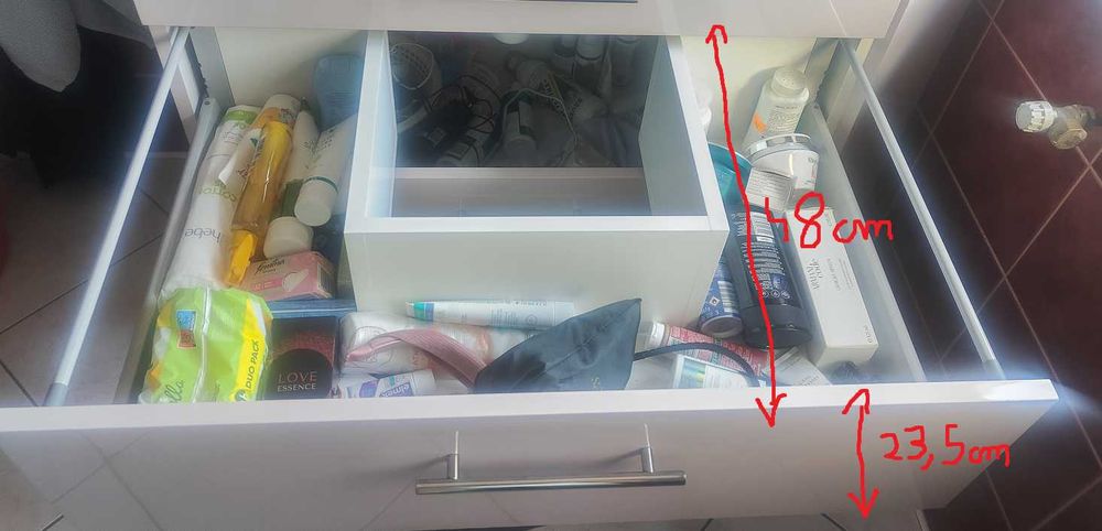 Szafka łazienkowa lakierowana