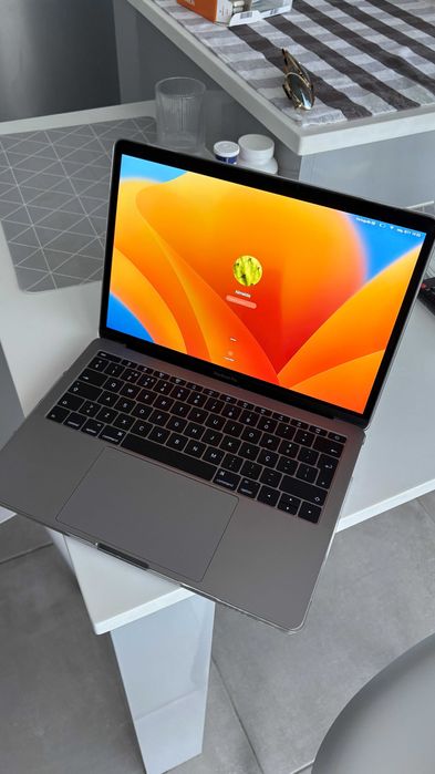 Macbook Pro em perfeito estado