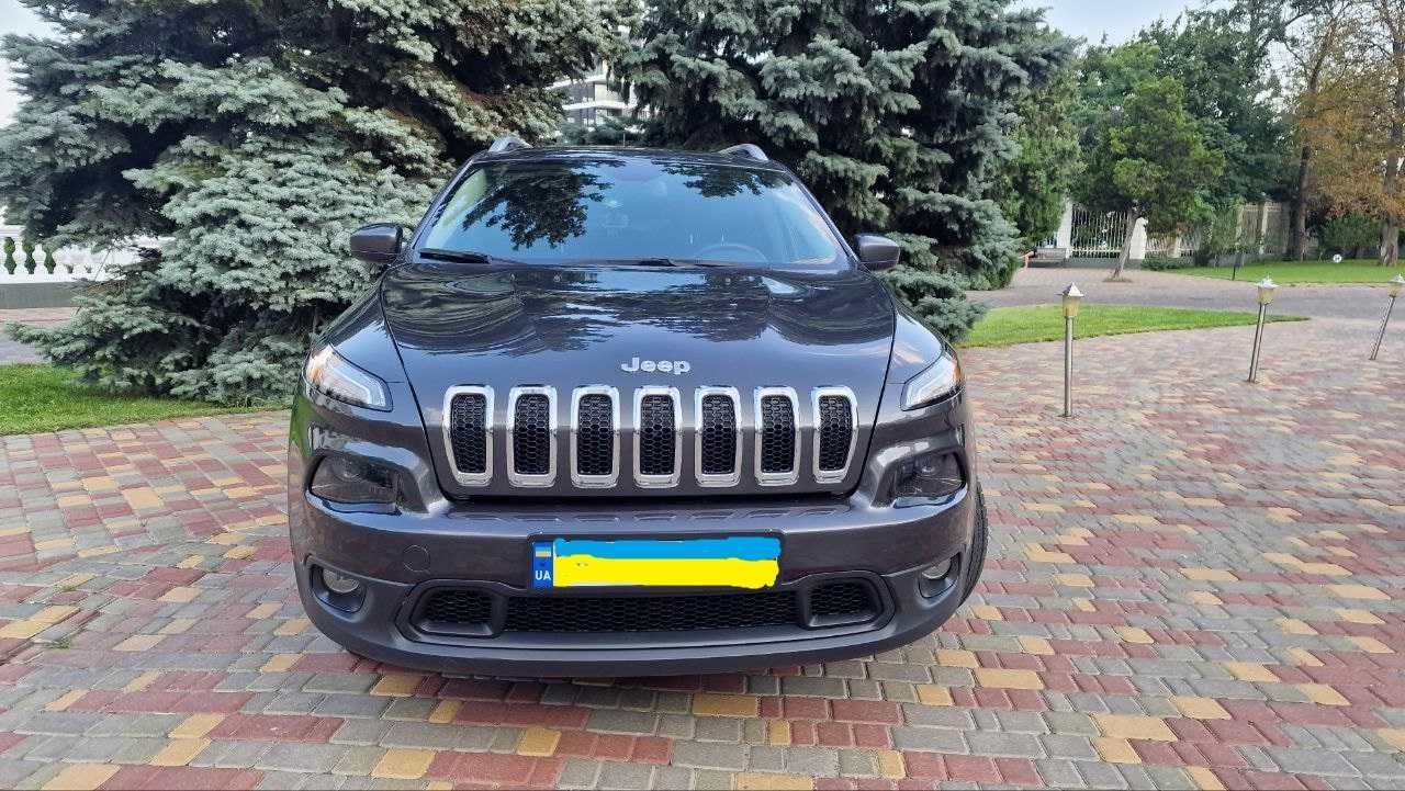 Продам Jeep Cherokee KL (2015)