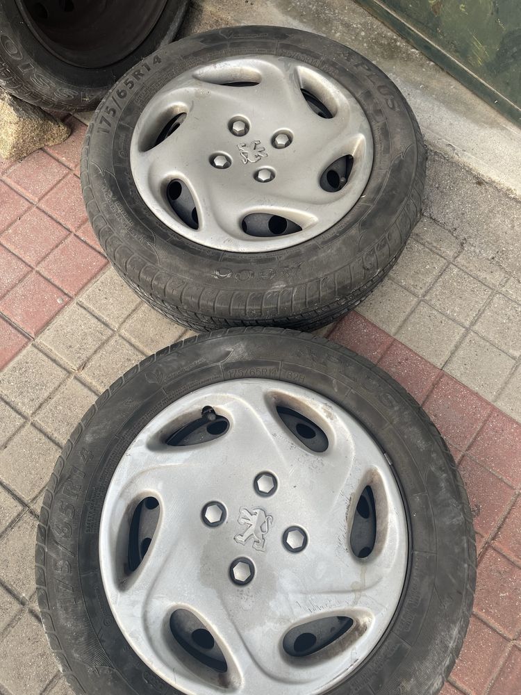 Pneus Peugeot 175/65R14